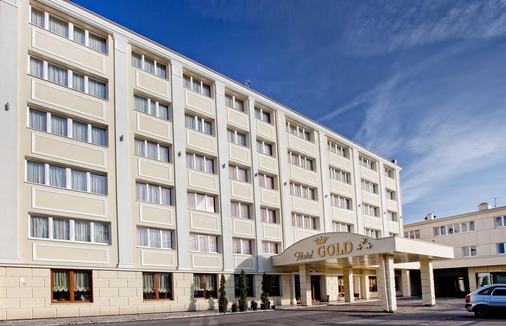 Hotel Gold Дембица Экстерьер фото